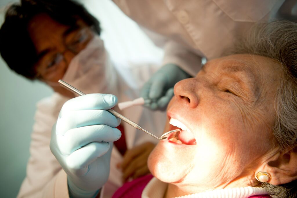 Where can I find a Louisville Implant Dentist?